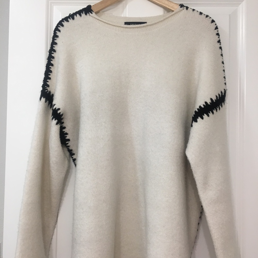 Zara knit sweater SizeM